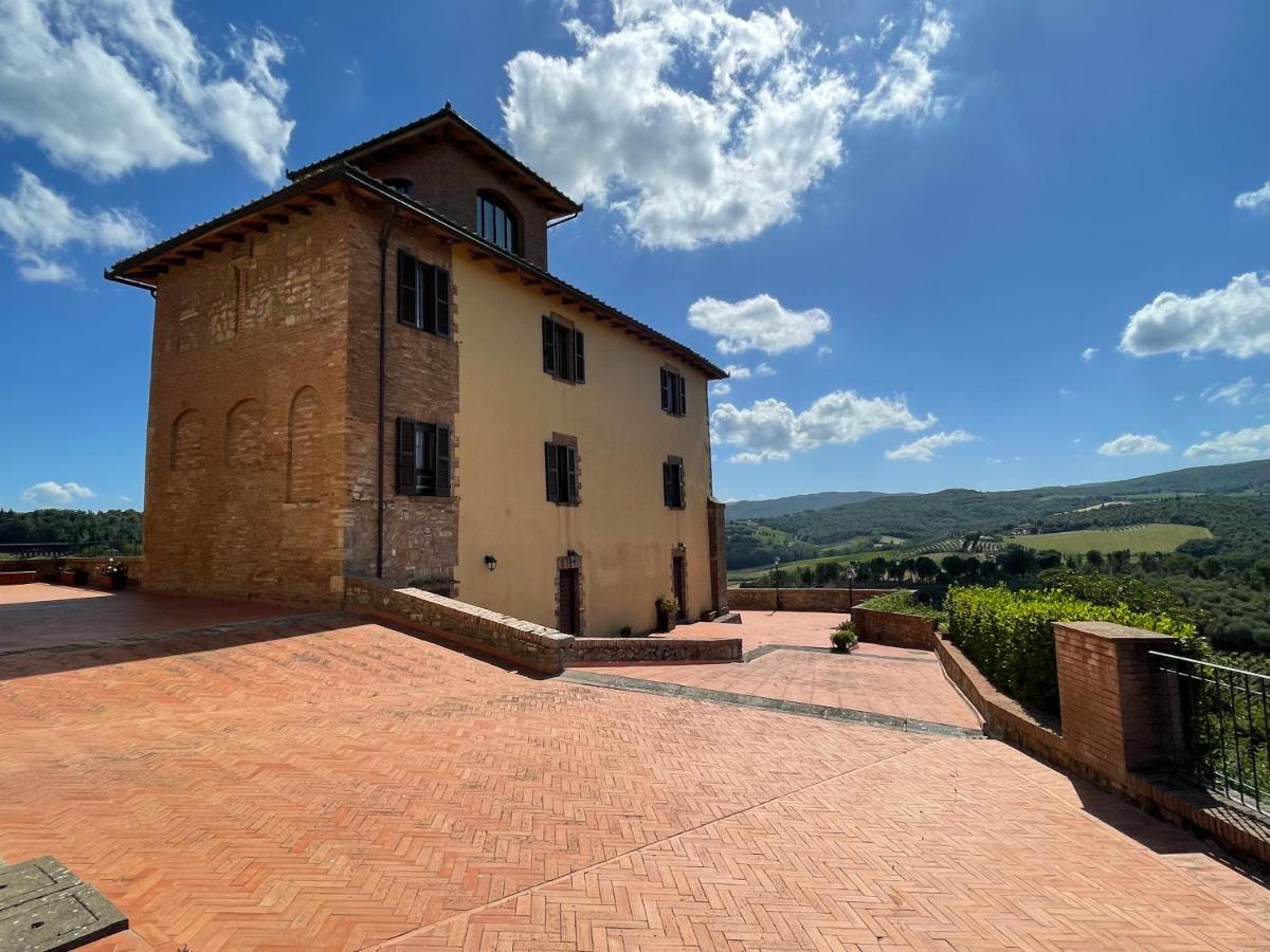 סן ג'ימיניאנו Agriturismo Castello Di Montauto מראה חיצוני תמונה