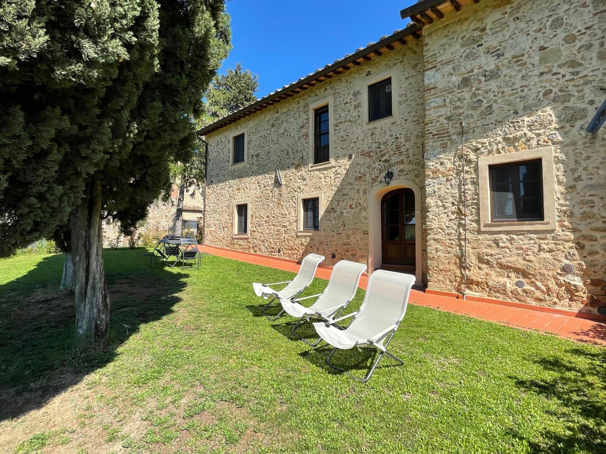 סן ג'ימיניאנו Agriturismo Castello Di Montauto מראה חיצוני תמונה