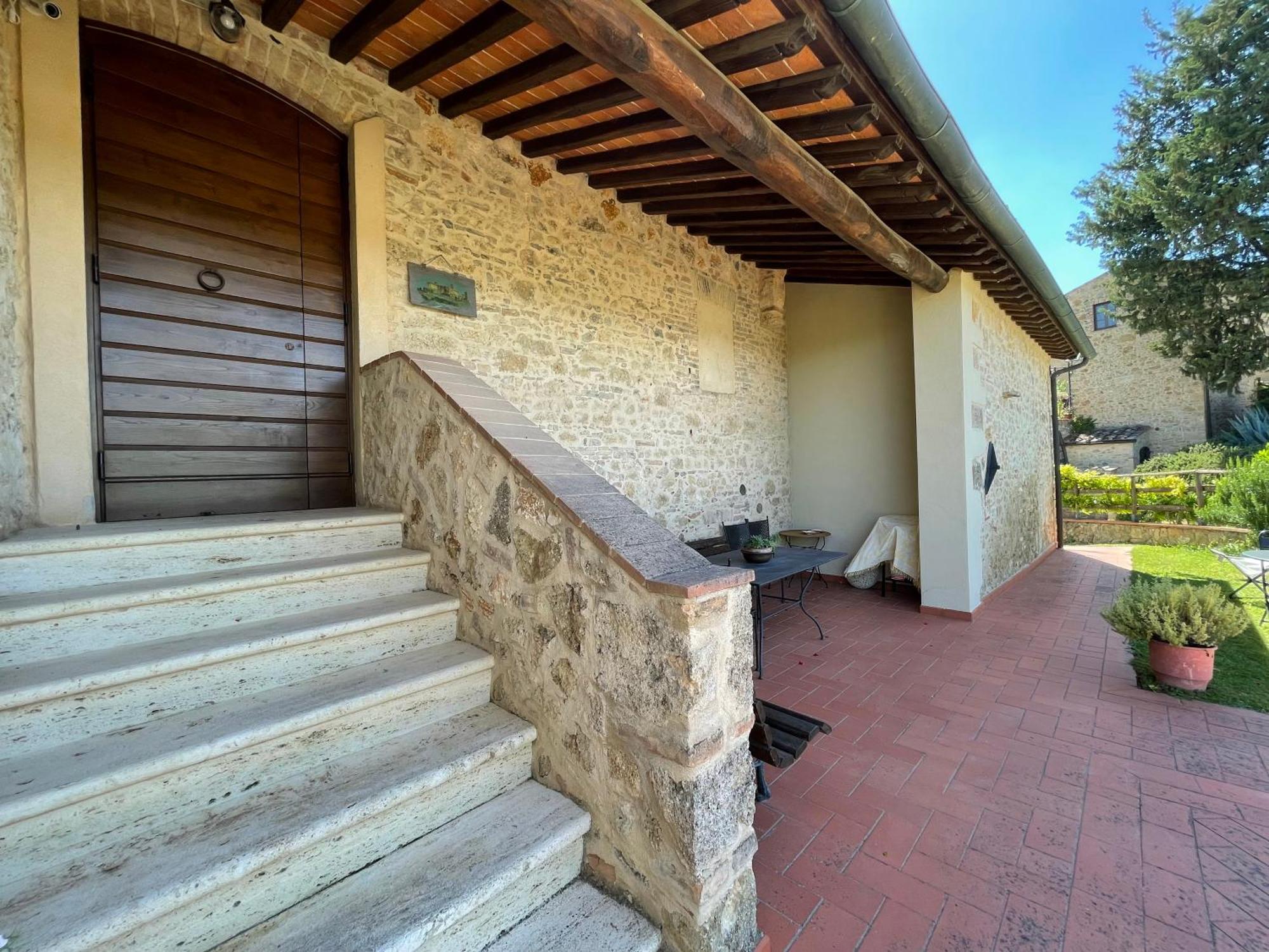 סן ג'ימיניאנו Agriturismo Castello Di Montauto מראה חיצוני תמונה