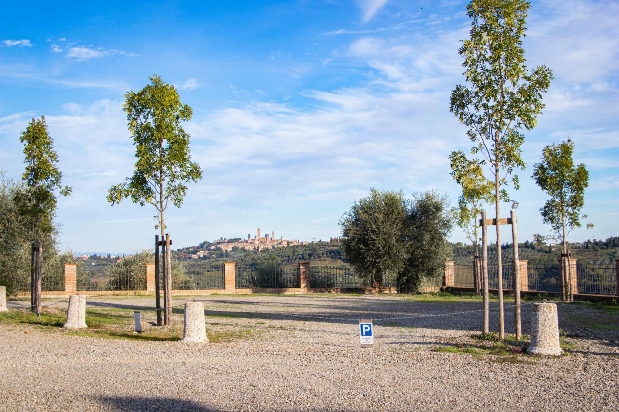 סן ג'ימיניאנו Agriturismo Castello Di Montauto מראה חיצוני תמונה